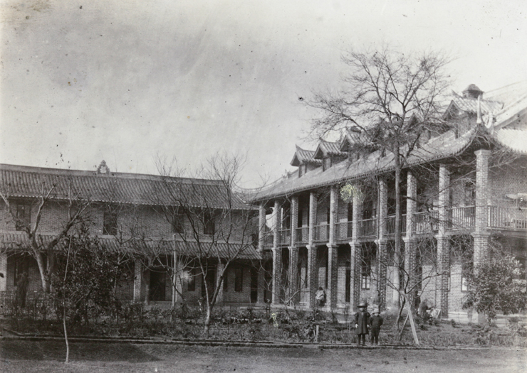 Isabella Bird Hospital, Paoning (Langzhong), 1917, Elliott collection, El01-59.