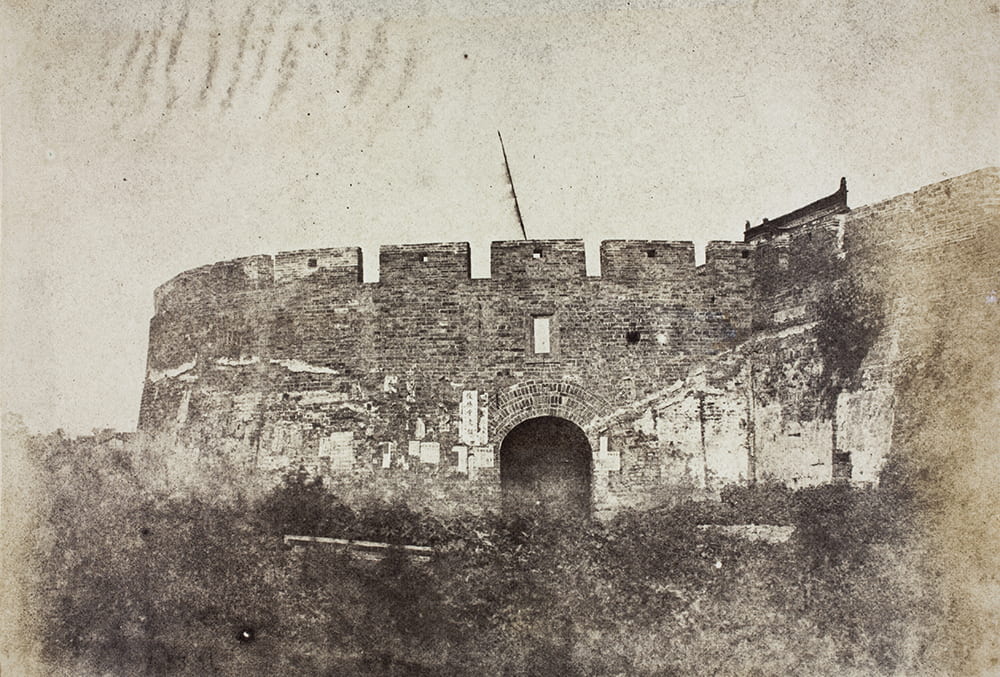 North Gate, Shanghai, c.1850, later renamed Old North Gate. HPC ref: VH02-143.
